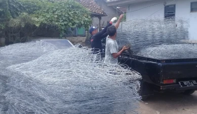 Pabrik Kawat Bronjong Kota Semarang