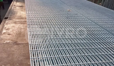 Manfaat Steel Grating di Area dengan Beban Lalu Lintas Berat